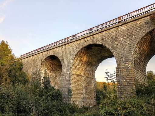 Eisenbahnbrücke von Auneau